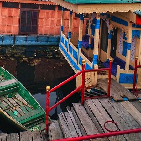 Lala Rukh Group Of Houseboats Hotel Srinagar  Exterior photo