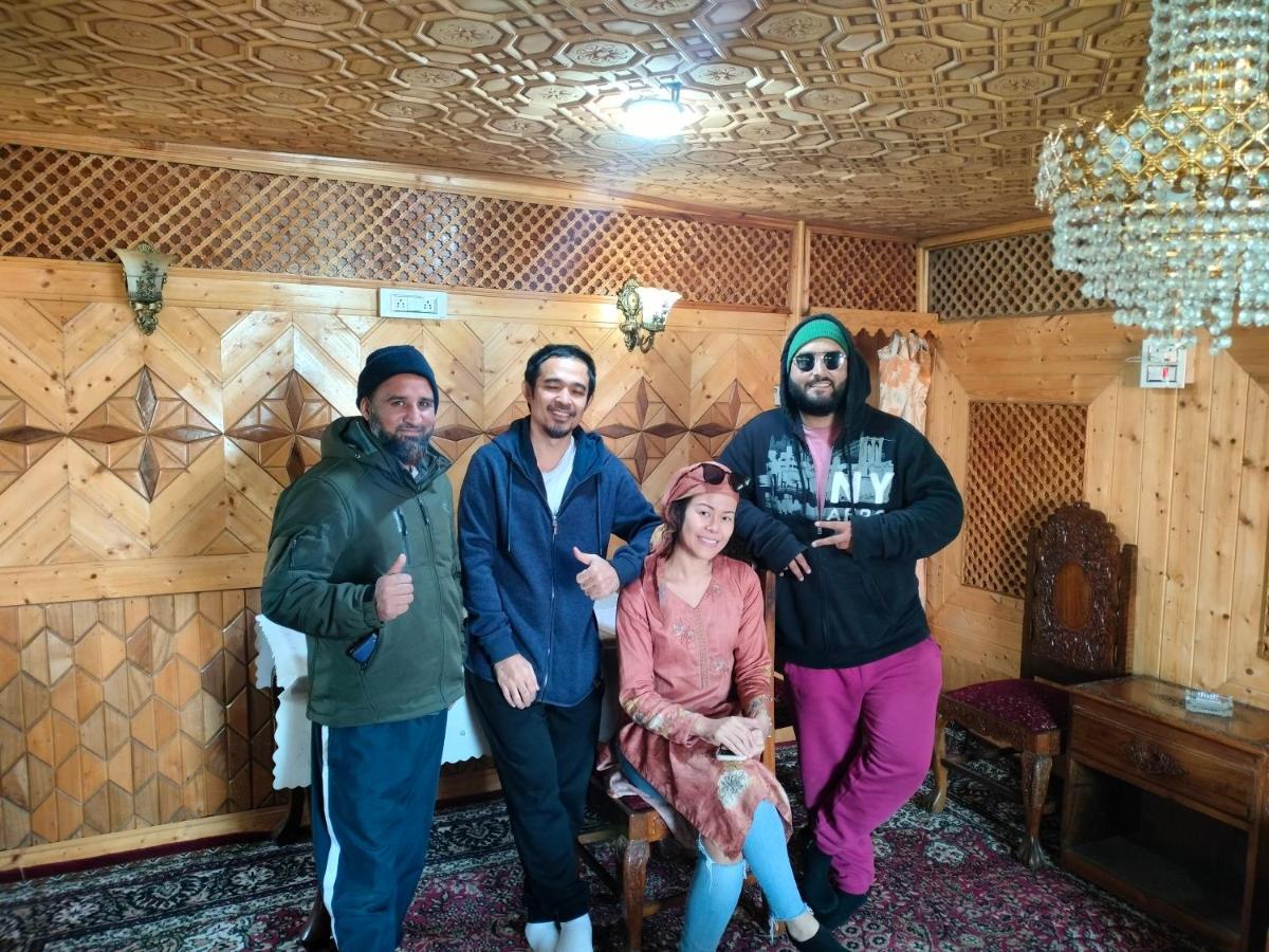 Lala Rukh Group Of Houseboats Hotel Srinagar  Exterior photo