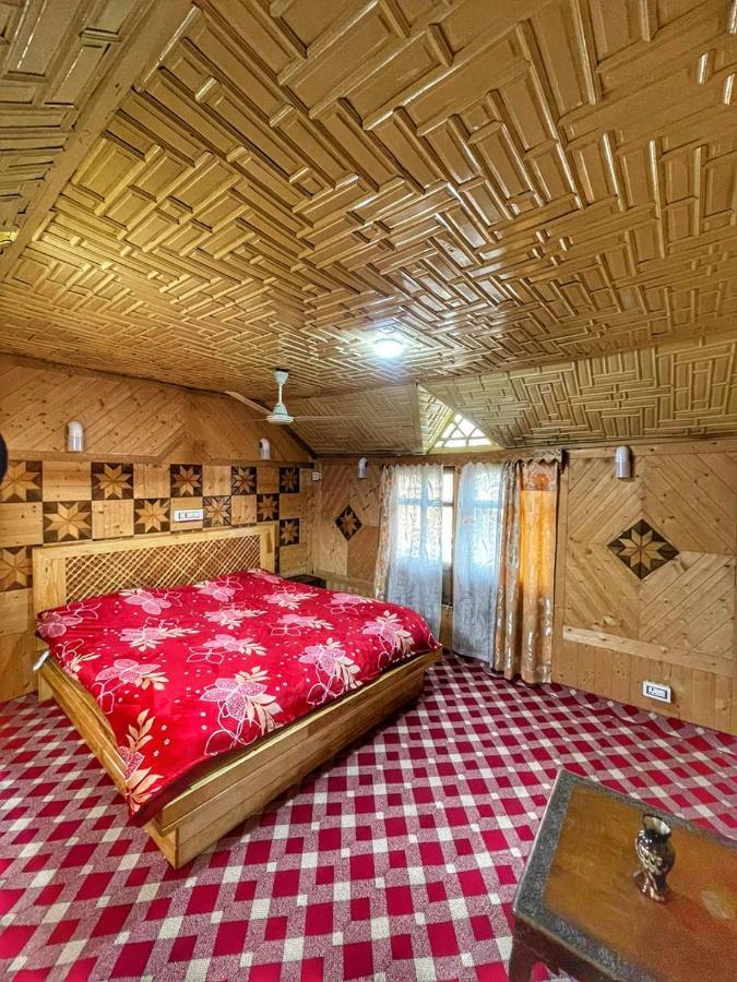 Lala Rukh Group Of Houseboats Hotel Srinagar  Exterior photo
