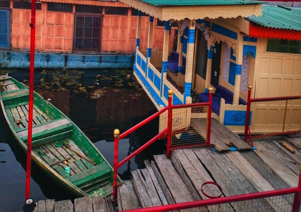 Lala Rukh Group Of Houseboats Hotel Srinagar  Exterior photo