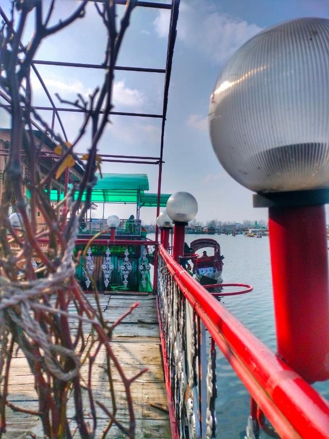 Lala Rukh Group Of Houseboats Hotel Srinagar  Exterior photo