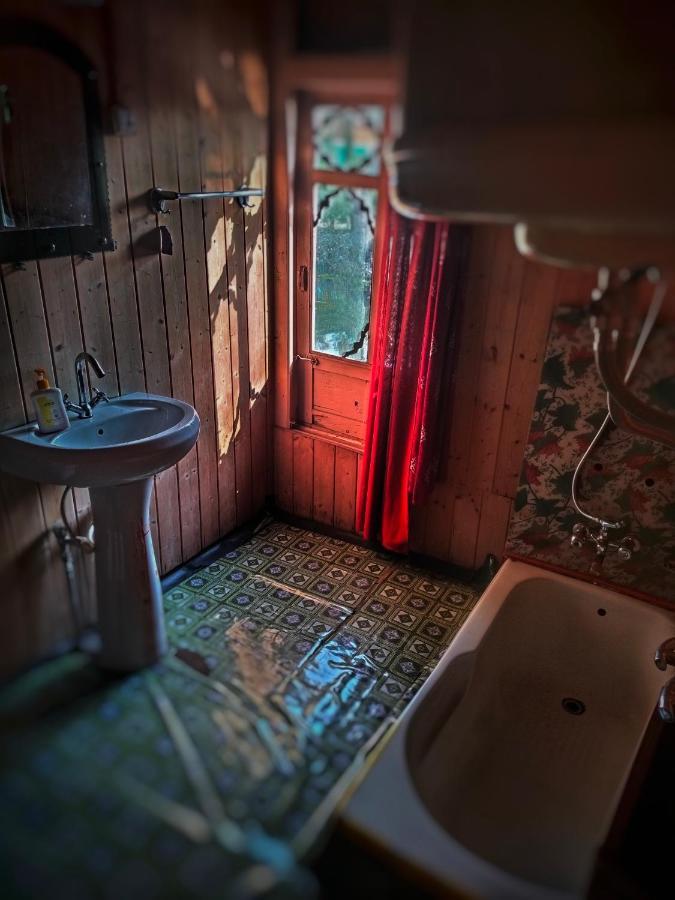 Lala Rukh Group Of Houseboats Hotel Srinagar  Exterior photo